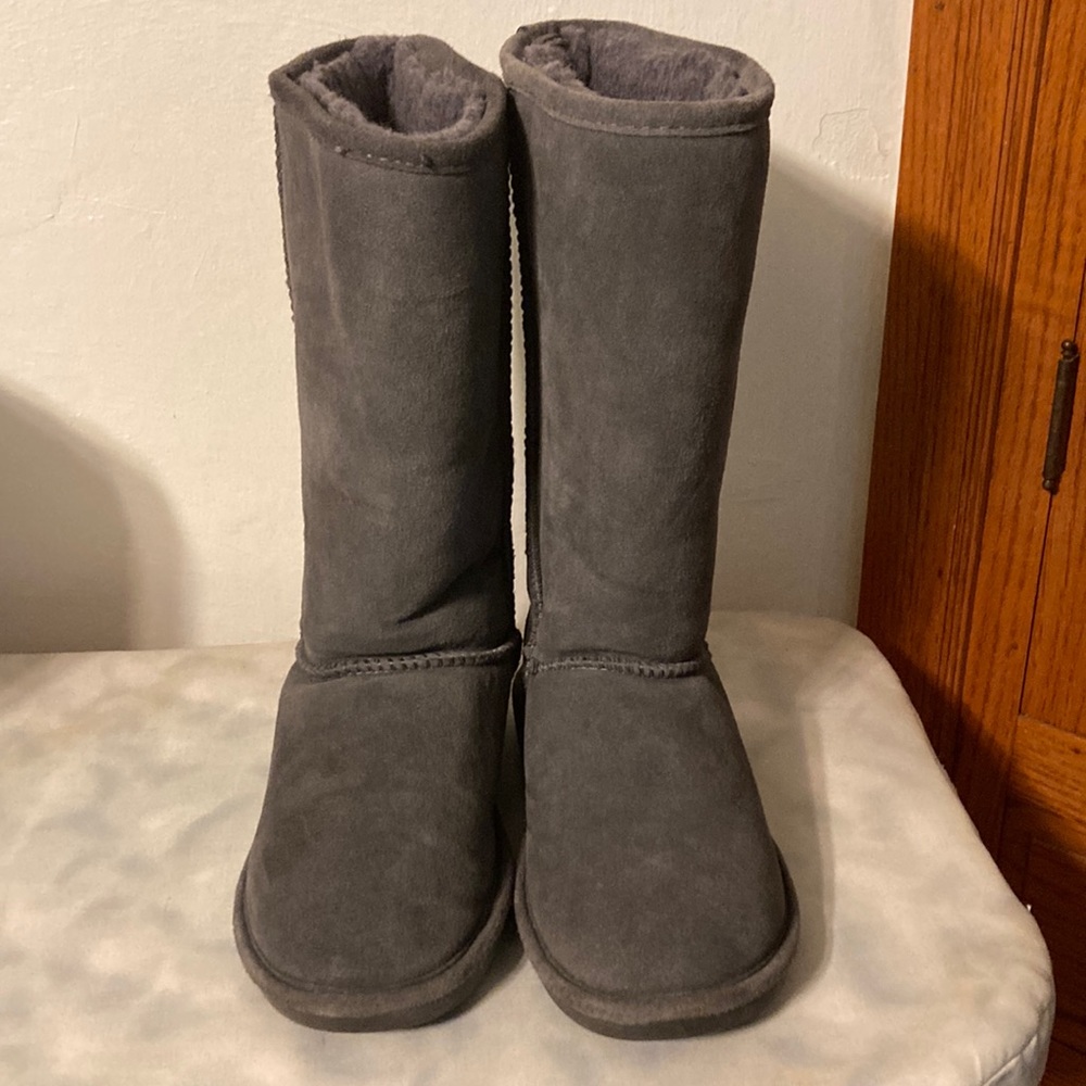 Women’s bare paw boots